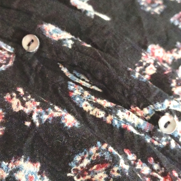 Medium Multicolor And Black Paisley Blouse Top - Picture 9 of 17